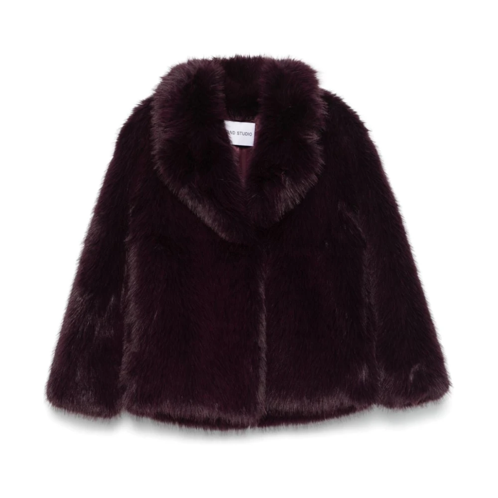 Faux-Fur Bordeaux Mantel
